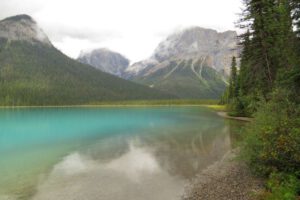 Mehr über den Artikel erfahren Kanada 2016 Tag 2: Emerald Lake, Natural Bridge und Wapta Falls